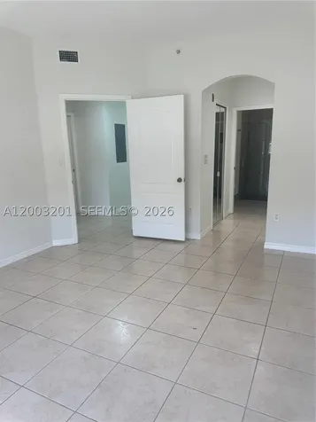 8826 W Flagler Street Miami FL 33174