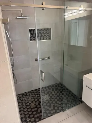 8826 W Flagler Street Miami FL 33174