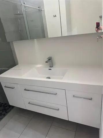 8826 W Flagler Street Miami FL 33174