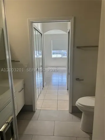 8826 W Flagler Street Miami FL 33174