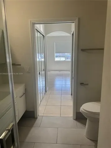 8826 W Flagler Street Miami FL 33174