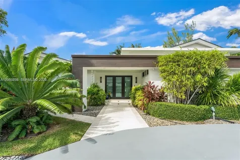 8900 Bay Drive Surfside FL 33154