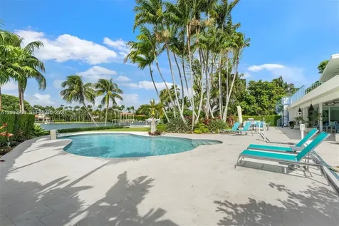 8900 Bay Drive Surfside FL 33154
