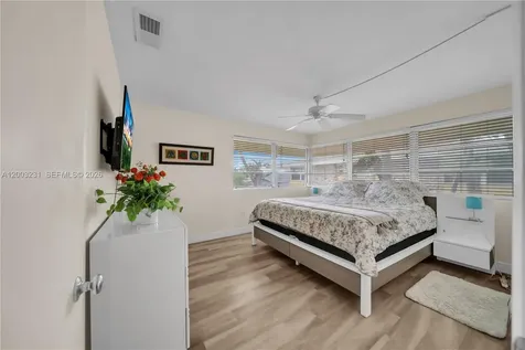 4613 SE 5th Street Cape Coral FL 33904