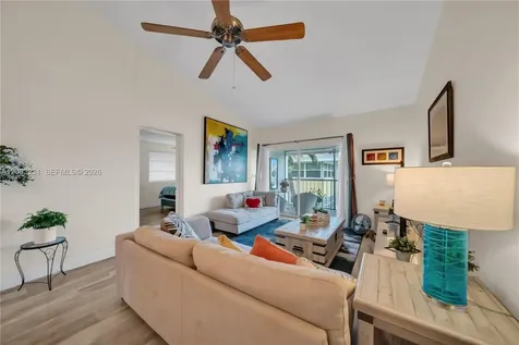 4613 SE 5th Street Cape Coral FL 33904