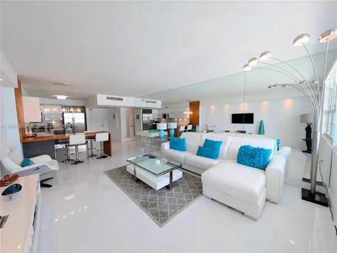 100 Lincoln Road Miami Beach FL 33139