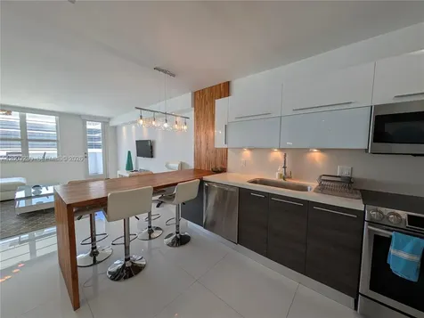 100 Lincoln Road Miami Beach FL 33139