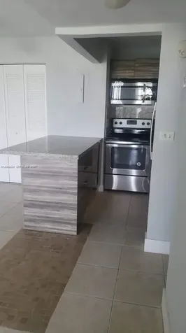 8840 Fontainebleau Boulevard Miami FL 33172