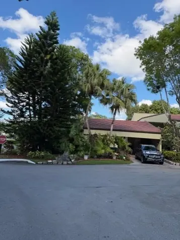 3877 Estepona Avenue Doral FL 33178
