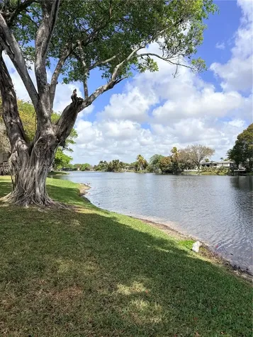 1701 NW 96th Terrace Pembroke Pines FL 33024
