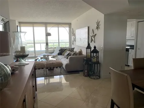 21055 Yacht Club Drive Aventura FL 33180