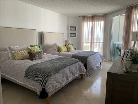 21055 Yacht Club Drive Aventura FL 33180