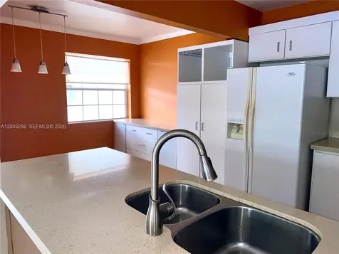 464 NE 210th Circle Terrace Miami FL 33179