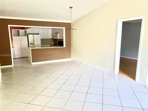 464 NE 210th Circle Terrace Miami FL 33179