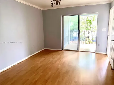 464 NE 210th Circle Terrace Miami FL 33179