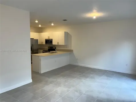 2679 SE 25th Terrace Homestead FL 33035