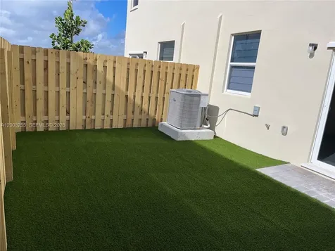 2679 SE 25th Terrace Homestead FL 33035
