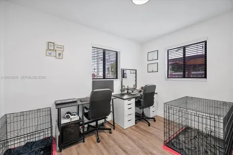 1530 N 69th Way Hollywood FL 33024