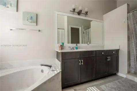 777 Tanglewood Circle Weston FL 33327