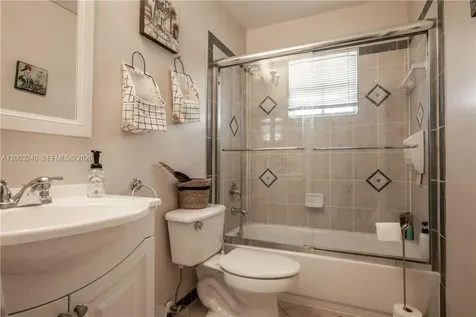 777 Tanglewood Circle Weston FL 33327