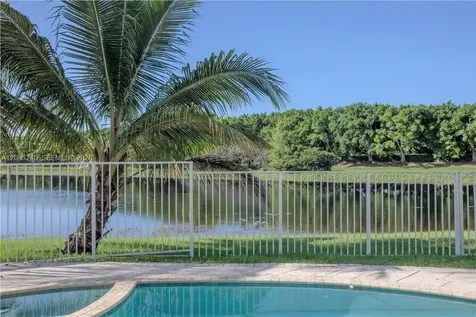 777 Tanglewood Circle Weston FL 33327