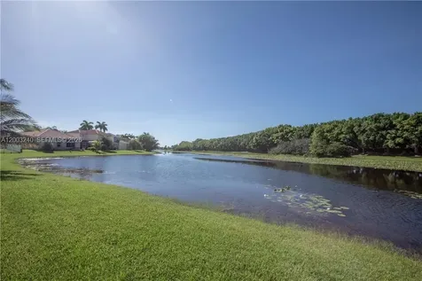 777 Tanglewood Circle Weston FL 33327