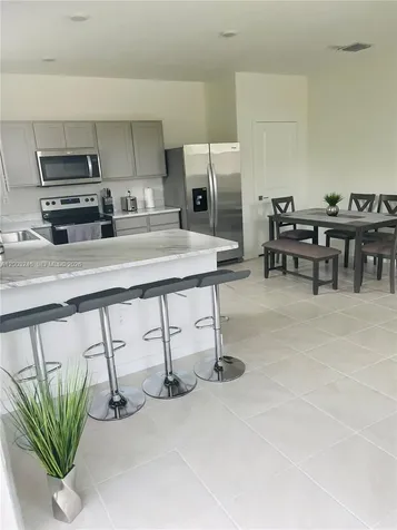 916 SE 19th Street Homestead FL 33034