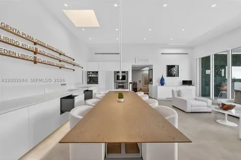 801 Brickell Key Boulevard Miami FL 33131