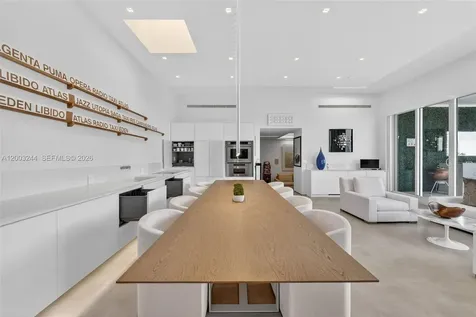 801 Brickell Key Boulevard Miami FL 33131