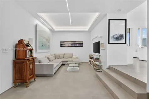 801 Brickell Key Boulevard Miami FL 33131