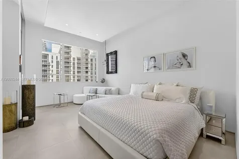 801 Brickell Key Boulevard Miami FL 33131