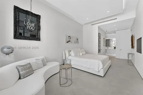 801 Brickell Key Boulevard Miami FL 33131