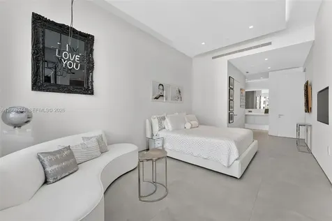 801 Brickell Key Boulevard Miami FL 33131