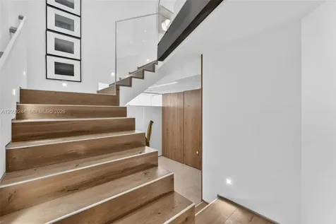 801 Brickell Key Boulevard Miami FL 33131