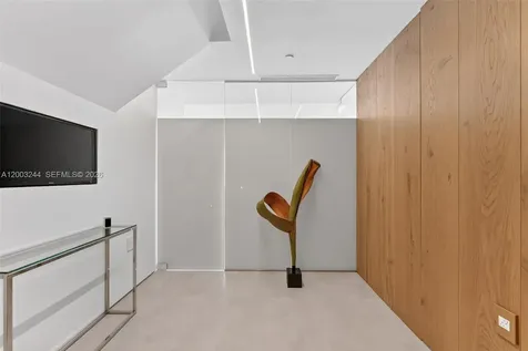 801 Brickell Key Boulevard Miami FL 33131