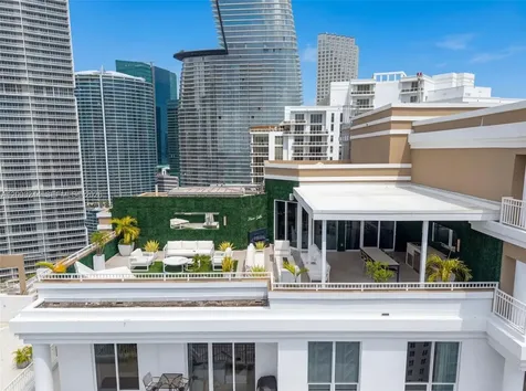 801 Brickell Key Boulevard Miami FL 33131