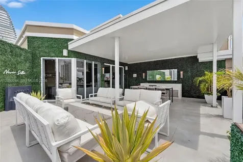 801 Brickell Key Boulevard Miami FL 33131