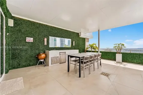 801 Brickell Key Boulevard Miami FL 33131