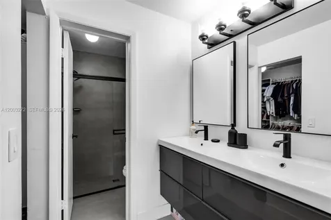 250 SW 97th Terrace Pembroke Pines FL 33025