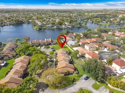 250 SW 97th Terrace Pembroke Pines FL 33025