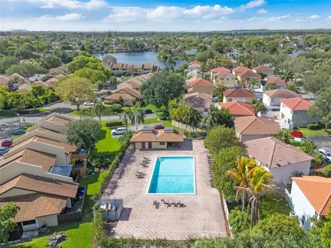 250 SW 97th Terrace Pembroke Pines FL 33025