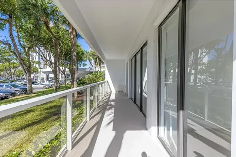 3731 N Country Club Drive Aventura FL 33180