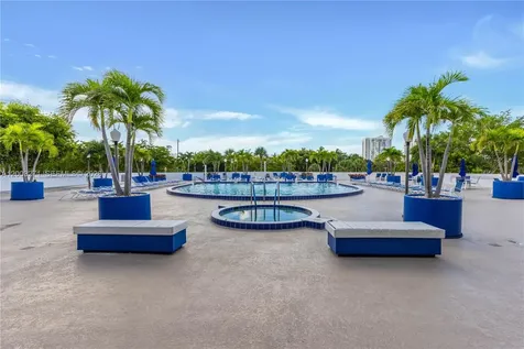 3731 N Country Club Drive Aventura FL 33180