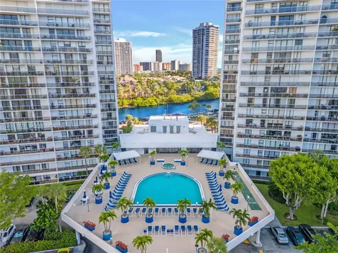 3731 N Country Club Drive Aventura FL 33180