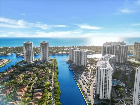 3731 N Country Club Drive Aventura FL 33180
