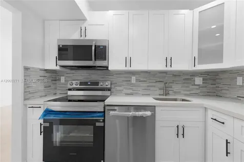 3731 N Country Club Drive Aventura FL 33180