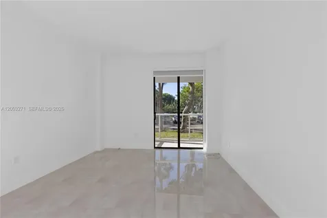 3731 N Country Club Drive Aventura FL 33180