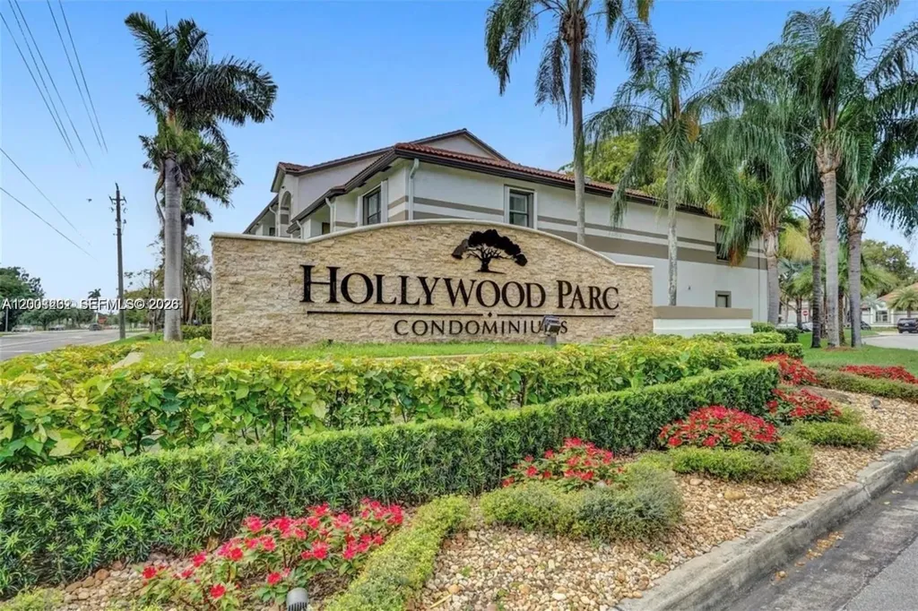 620 S Park Road Hollywood FL 33021