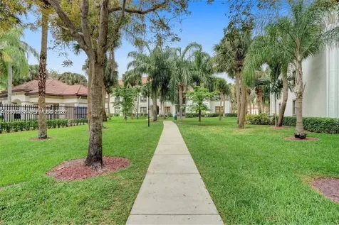 620 S Park Road Hollywood FL 33021