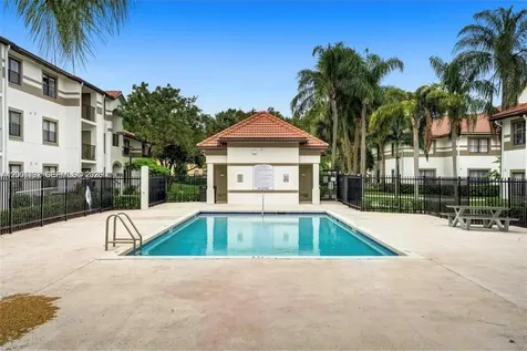 620 S Park Road Hollywood FL 33021